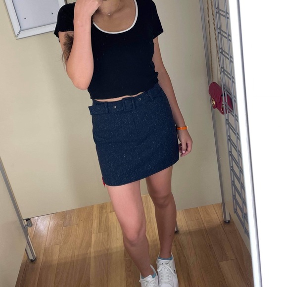 Theory - Navy Mini Skirt (size 2) - Picture 4 of 4